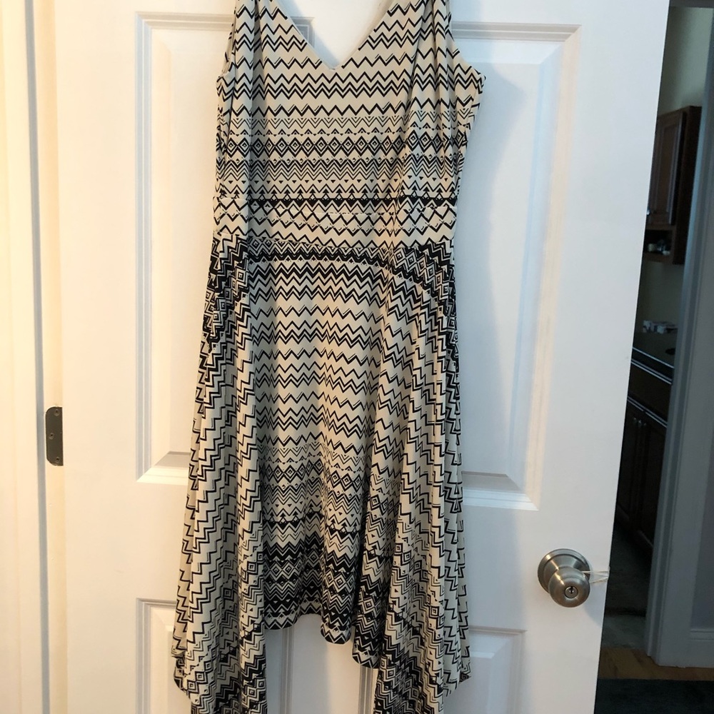 Sleeveless cocktail dress